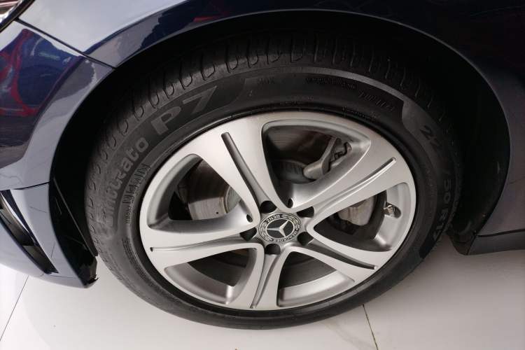 Used Mercedes-Benz C-Class 2020 C 260 L Sport Edition Left Front Wheel Hub