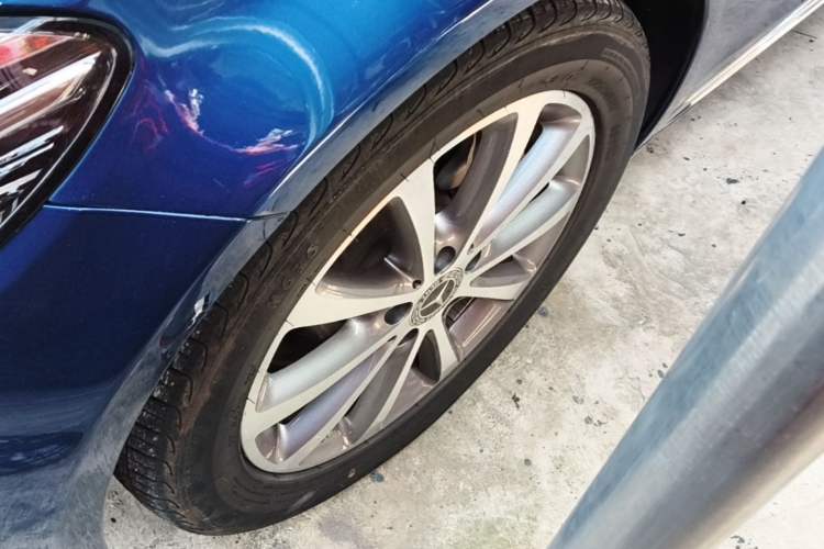 Used Mercedes-Benz C-Class 2020 Updated C 200 L Fashion Edition Left Front Wheel Hub