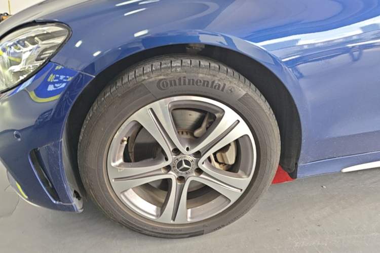 Used Mercedes-Benz C-Class 2020 Restyled C 260 L Sport Edition Left Front Wheel Hub