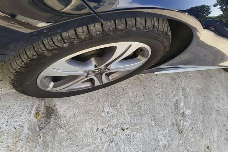 Used Mercedes-Benz C-Class 2020 C 260 L Sport Edition Left Front Wheel Hub
