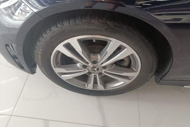 Used Mercedes-Benz C-Class 2020 Restyled C 200 L Fashion Edition Sport Version Left Front Wheel Hub