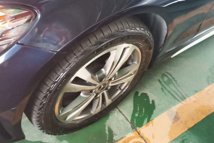 Used Mercedes-Benz C-Class 2020 C 200 L Fashion Edition Sport Version Left Front Wheel Hub