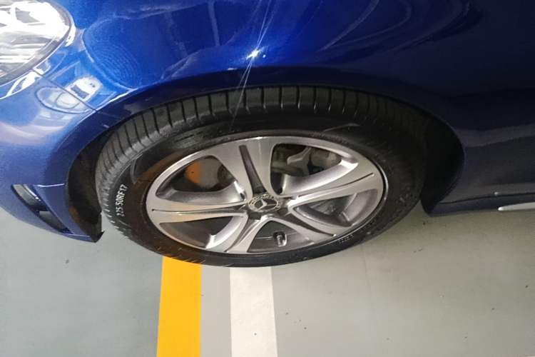 Used Mercedes-Benz C-Class 2020 C 260 L Sport Edition Left Front Wheel Hub