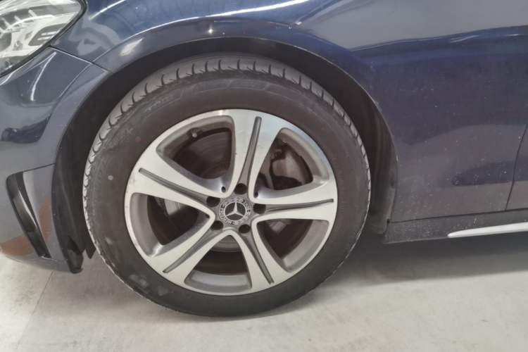 Used Mercedes-Benz C-Class 2020 C 260 L Sport Edition Left Front Wheel Hub