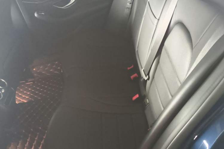 Used Mercedes-Benz C-Class 2020 C 200 L Fashion Edition Sport Version Left Rear Seat