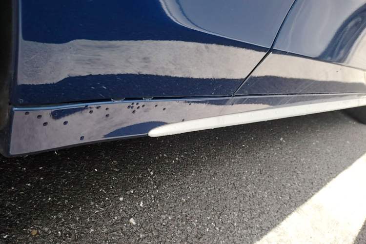 Used Mercedes-Benz C-Class 2020 C 260 L Sport Edition Left Side Sill