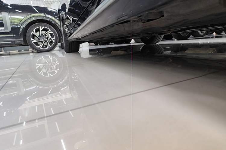 Used Mercedes-Benz C-Class 2020 Restyled C 260 L Sport Edition Left Side Sill