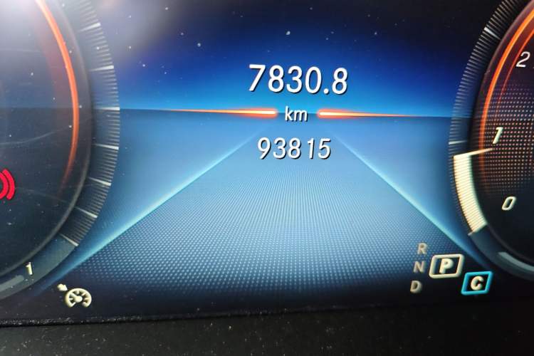 Used Mercedes-Benz C-Class 2020 Facelifted C 260 Estate Odometer Close Up