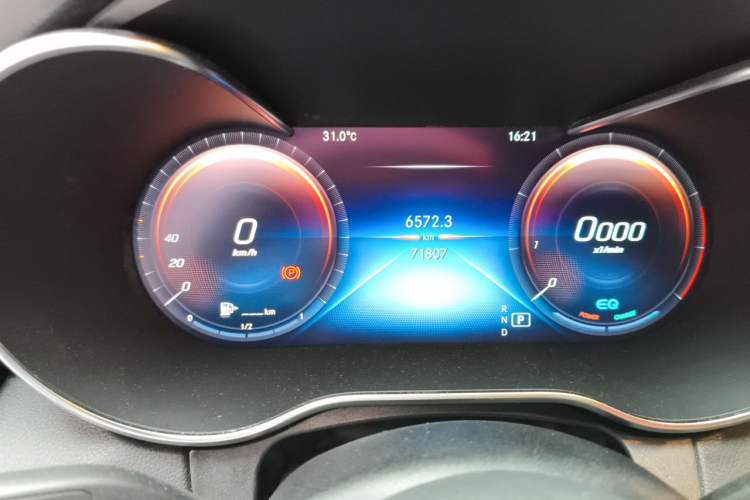 Used Mercedes-Benz C-Class 2020 C 260 Sport Edition Odometer Close Up
