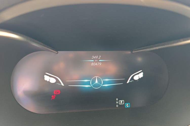 Used Mercedes-Benz C-Class 2020 Restyled C 260 L Sport Edition Odometer Close Up