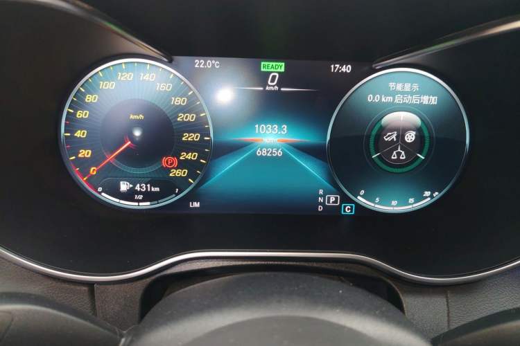 Used Mercedes-Benz C-Class 2020 Restyled C 260 L Sport Edition Odometer Close Up