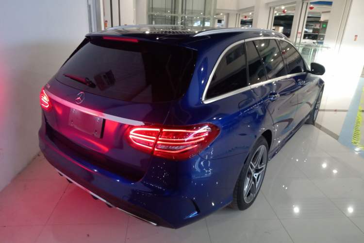 Used Mercedes-Benz C-Class 2020 C 260 Estate Rear Right 45 Deg