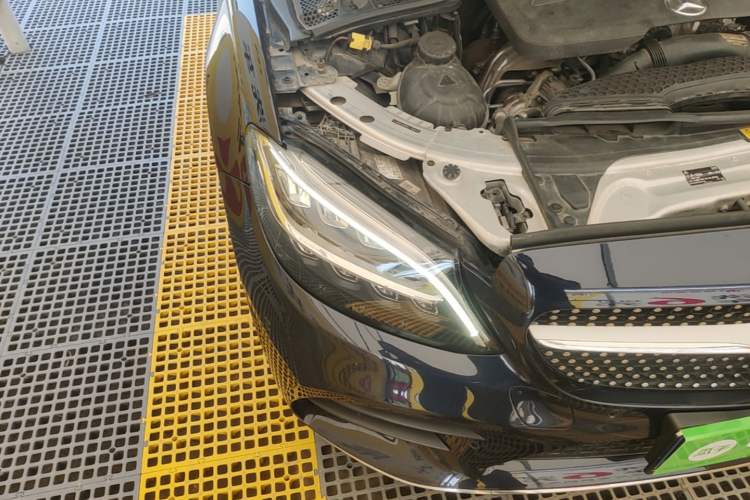 Used Mercedes-Benz C-Class 2020 Updated C 200 L Fashion Edition Right Front Headlight