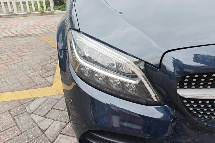 Used Mercedes-Benz C-Class 2020 Restyled C 200 L Fashion Edition Sport Version Right Front Headlight