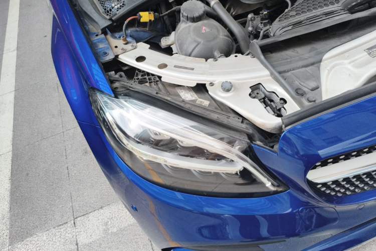 Used Mercedes-Benz C-Class 2020 Restyled C 260 L Sport Edition Right Front Headlight