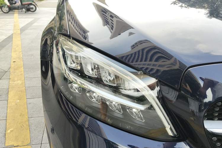 Used Mercedes-Benz C-Class 2020 C 260 L Sport Edition Right Front Headlight