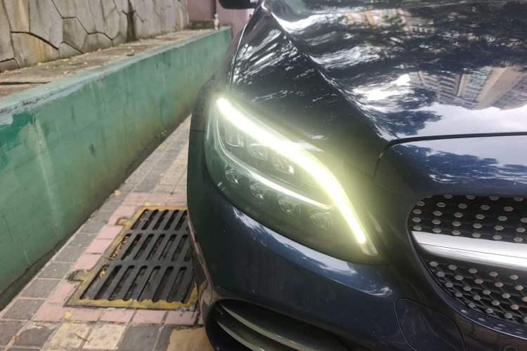 Used Mercedes-Benz C-Class 2020 Restyled C 200 L Fashion Edition Sport Version Right Front Headlight