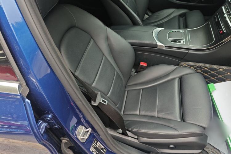 Used Mercedes-Benz C-Class 2020 C 200 L Fashion Edition Sport Version Right Front Seat