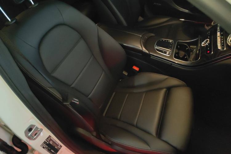 Used Mercedes-Benz C-Class 2020 Facelifted C 260 Estate Right Front Seat