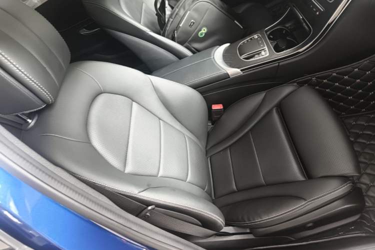 Used Mercedes-Benz C-Class 2020 Restyled C 260 L Sport Edition Right Front Seat