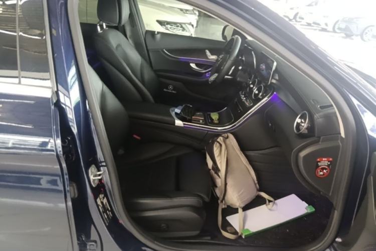 Used Mercedes-Benz C-Class 2020 Restyled C 200 L Fashion Edition Sport Version Right Front Seat