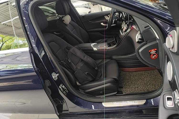 Used Mercedes-Benz C-Class 2020 Restyled C 260 L Sport Edition Right Front Seat