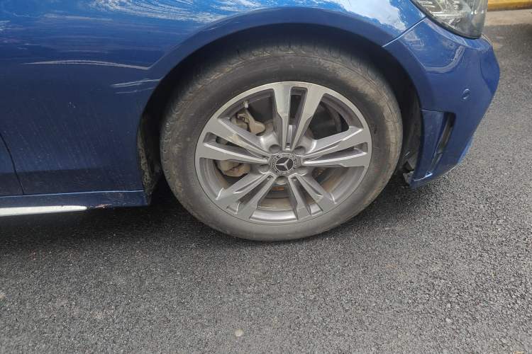 Used Mercedes-Benz C-Class 2020 C 200 L Fashion Edition Sport Version Right Front Wheel Hub