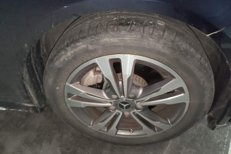 Used Mercedes-Benz C-Class 2020 C 200 L Fashion Edition Sport Version Right Front Wheel Hub