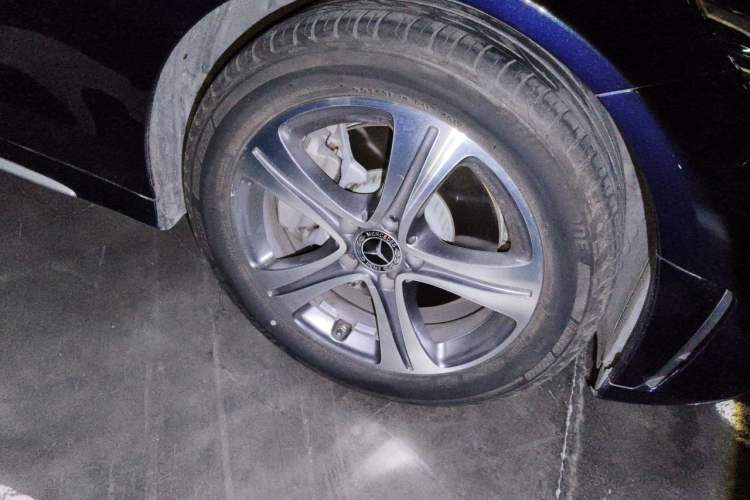 Used Mercedes-Benz C-Class 2020 C 260 L Sport Edition Right Front Wheel Hub