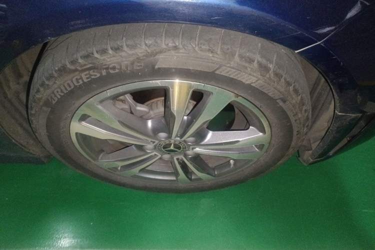 Used Mercedes-Benz C-Class 2020 C 200 L Fashion Edition Sport Version Right Front Wheel Hub
