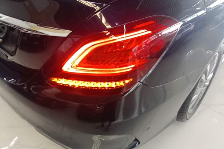 Used Mercedes-Benz C-Class 2020 Restyled C 200 L Fashion Edition Sport Version Right Rear Taillight