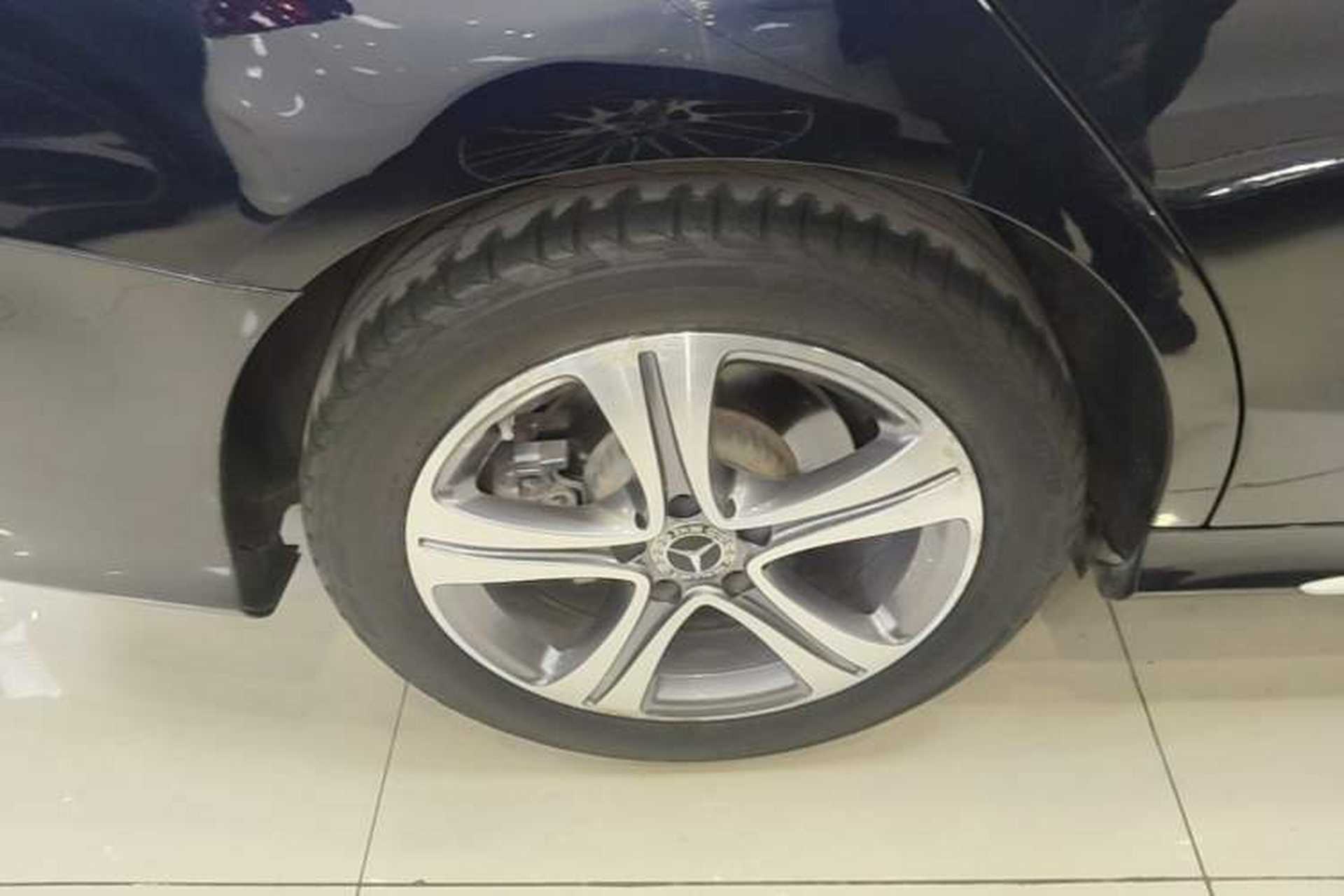 Used Mercedes-Benz C-Class 2020 Restyled C 260 L Sport Edition Right Rear Wheel Hub