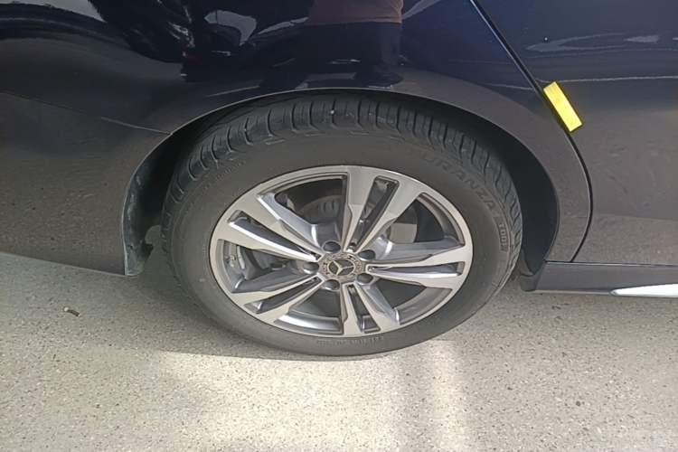 Used Mercedes-Benz C-Class 2020 Restyled C 200 L Fashion Edition Sport Version Right Rear Wheel Hub