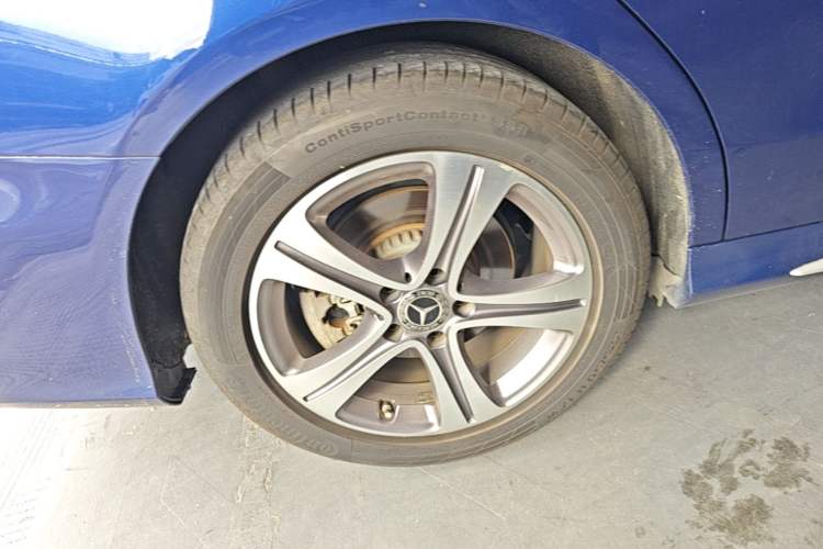 Used Mercedes-Benz C-Class 2020 Restyled C 260 L Sport Edition Right Rear Wheel Hub