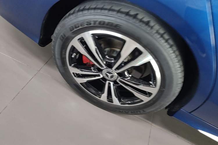 Used Mercedes-Benz C-Class 2020 Restyled C 200 L Fashion Edition Sport Version Right Rear Wheel Hub
