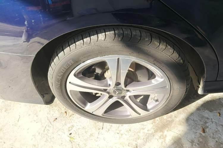 Used Mercedes-Benz C-Class 2020 C 260 L Sport Edition Right Rear Wheel Hub