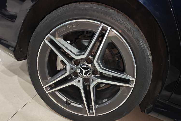 Used Mercedes-Benz C-Class 2020 Facelifted C 260 Estate Right Rear Wheel Hub