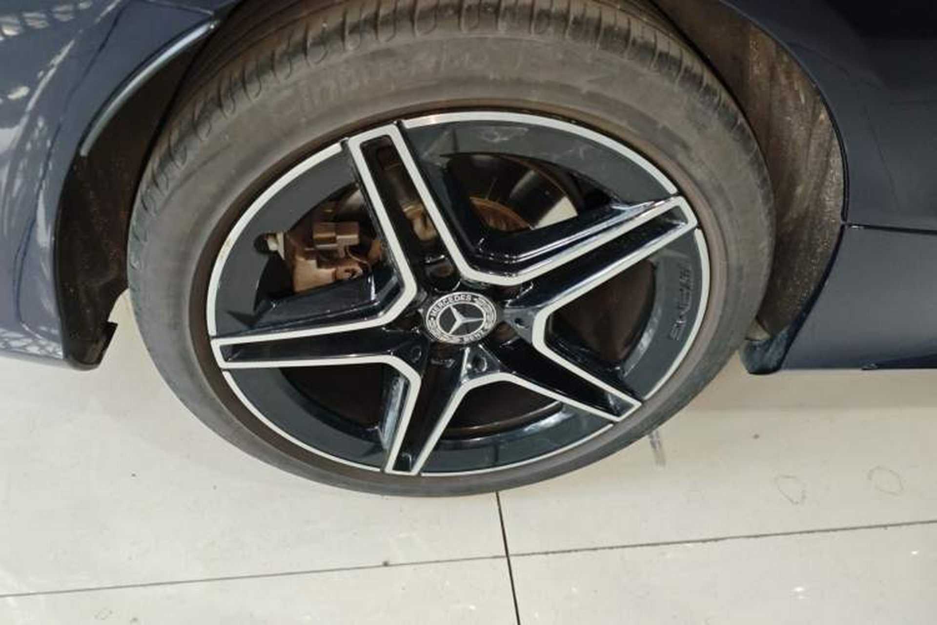 Used Mercedes-Benz C-Class 2020 C 260 Coupe Right Rear Wheel Hub
