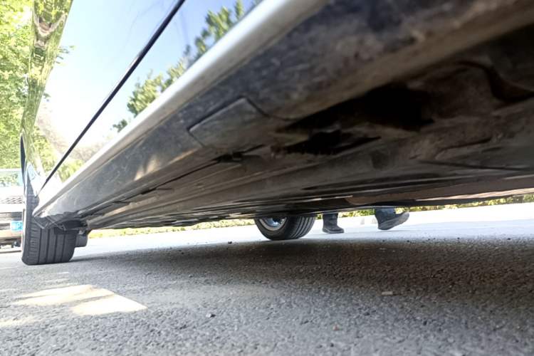 Used Mercedes-Benz C-Class 2020 C 260 L Sport Edition Right Side Sill