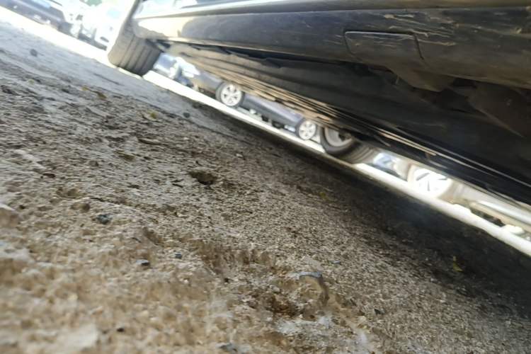Used Mercedes-Benz C-Class 2020 C 260 L Sport Edition Right Side Sill