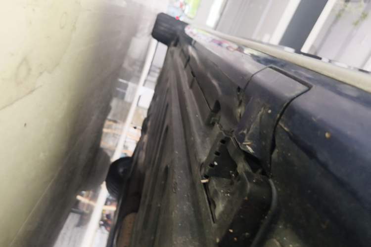 Used Mercedes-Benz C-Class 2020 Restyled C 260 L Sport Edition Right Side Sill