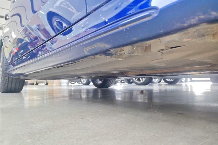 Used Mercedes-Benz C-Class 2020 C 260 Estate Right Side Sill