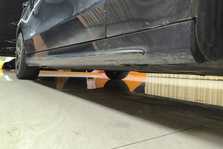 Used Mercedes-Benz C-Class 2020 Restyled C 260 Sport Edition Right Side Sill