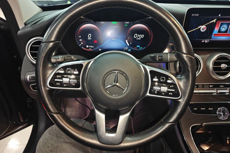 Used Mercedes-Benz C-Class 2020 Facelifted C 260 Estate Steering Wheel