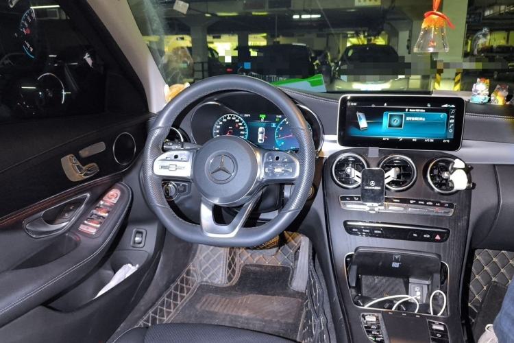 Used Mercedes-Benz C-Class 2020 Restyled C 260 L Sport Edition Steering Wheel
