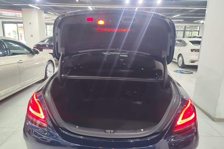 Used Mercedes-Benz C-Class 2020 C 260 L Sport Edition Trunk