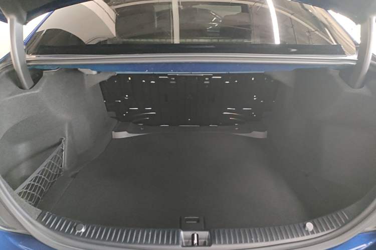 Used Mercedes-Benz C-Class 2020 Restyled C 200 L Fashion Edition Sport Version Trunk