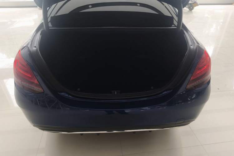 Used Mercedes-Benz C-Class 2020 Restyled C 260 L Sport Edition Trunk
