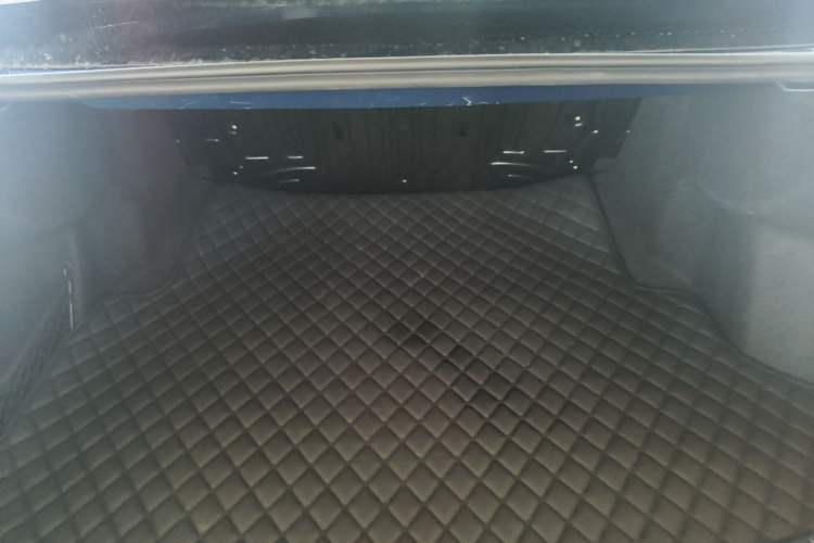 Used Mercedes-Benz C-Class 2020 C 200 L Fashion Edition Sport Version Trunk