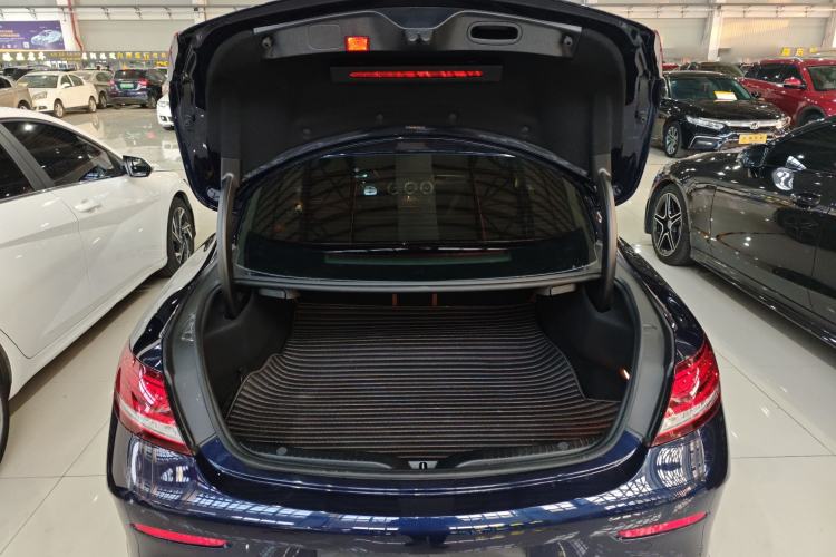 Used Mercedes-Benz C-Class 2020 C 260 Coupe Trunk